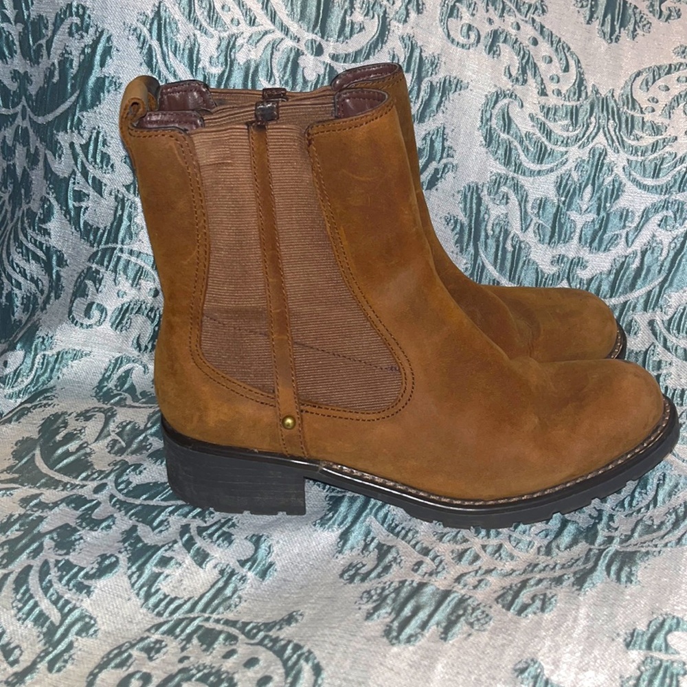Leather Clark’s boots